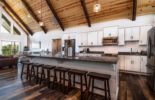 Indian Point House | Lake Views, Indoor/Outdoor Pool, Hot Tub, sleeps34