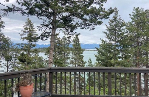 Somers House | Lake Views!-Minutes to public access-Somers, MT