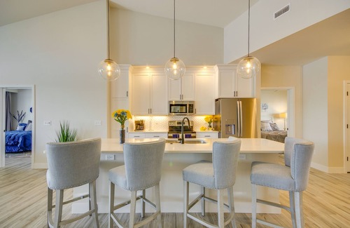 Rocky Mount Condo | Lake Views & Pool Access: Ozarks Condo!