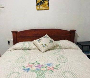 Tangalle Apartment | Lake Villa Goyambokka