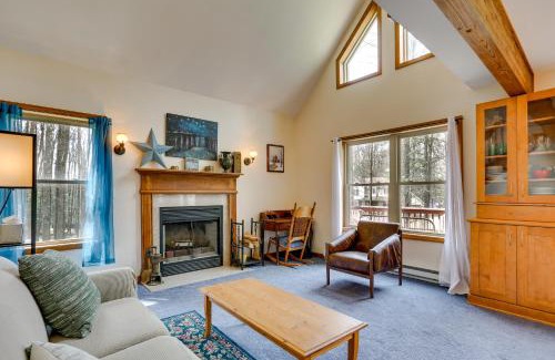 Greentown House | Lake Wallenpaupack Summer Getaway with Pool Access!