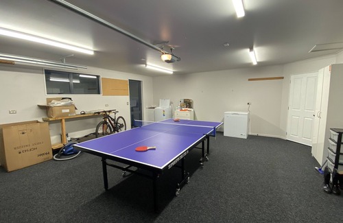 Wanaka House | Lake Wanaka Family Holiday Retreat (Free Fibre Wifi)