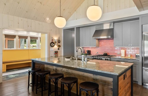 Elkhorn House | Lake Wandawega 4-Bed Retreat with Hot Tub