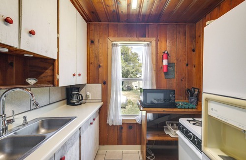 Lake Whitney House | Lake Whitney Retreat 2 Mi to Marina: Boat + Fish