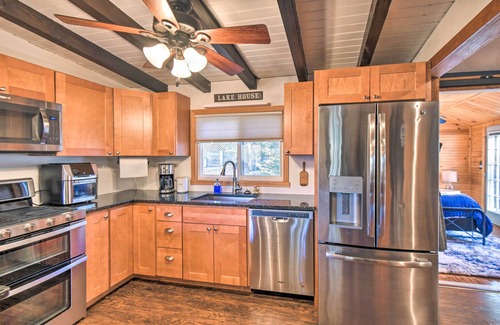 Moultonborough Cottage | Lake Winnipesaukee Getaway w/Private Beach Access