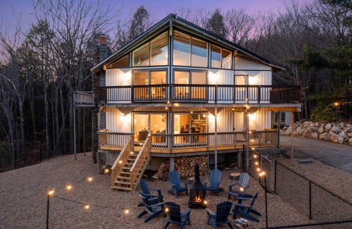 Gilford House | Lake Winnipesaukee & Gunstock Ski Mountain Views