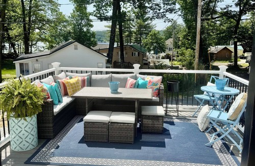 Lochmere House | Lake Winnisquam 4BR/3.5BA- Year-Round Fun for Families and Groups