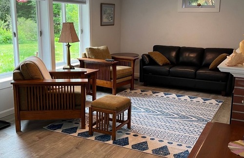 Webster Apartment | Lake winnnepocket get away