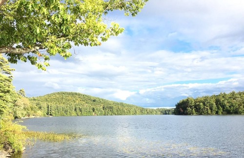 Webster Apartment | Lake winnnepocket get away
