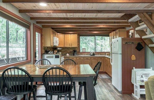 Wright City Cabin | Lake Wunderbar Wilderness Cabin
