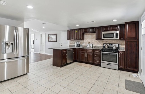 Commerce Township House | Lakefront living