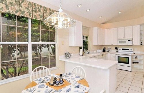 Braden River House | Lakefront 3/2 home in the University Park Country Club - Pardon Us Golf