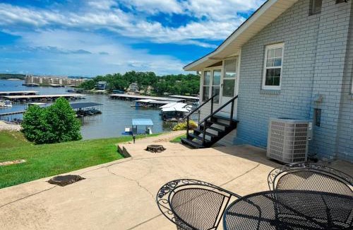 Osage Beach House | Lakefront 4bd25ba Grilldocksleeps 13pp