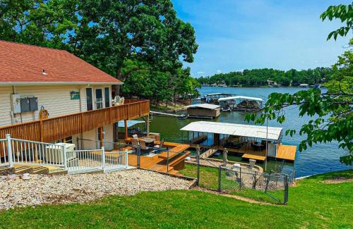 Gravois Mills House | Lakefront-4bd2badockfirepitdecks-sleeps 10pp