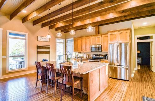 Double Springs House | Lakefront 4BR Retreat | Dock Access,Kayak &Firepit