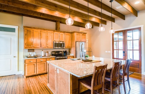 Double Springs House | Lakefront 4BR Retreat | Dock Access,Kayak &Firepit