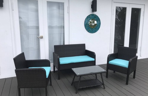 College Park House | Lakefront Artist's Loft - Relax in Luxury!