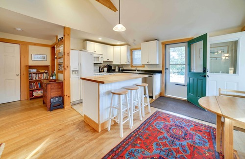 Bradford Cottage | Lakefront Bradford Cottage w/Dock, Near Skiing!