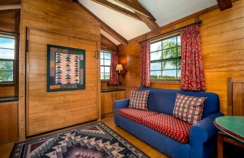 Seminole Cabin | ⛵️Lakefront Cabin 10min toBEACH/Dogs 🐶OK/Kayak/#405