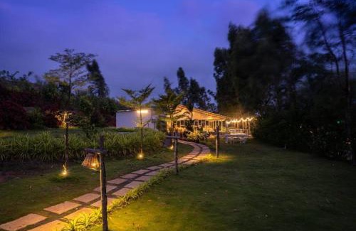 Thakursai House | Lakefront Cabin 4 by Tranquil Stays