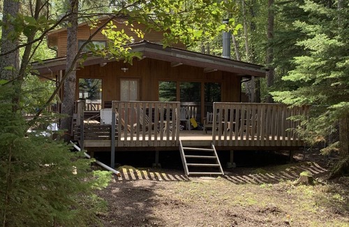 Candle Lake Cabin | Lakefront cabin at Candle Lake with boat slip