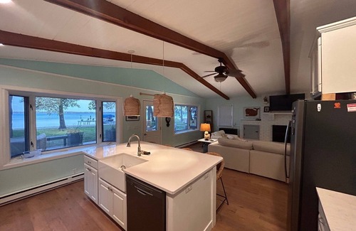 Detroit Lakes Cabin | Lakefront Cabin on LAKE MELISSA with huge sand beach - Near Detroit Lakes