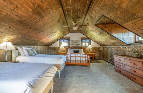 Ten Mile Cabin | Lakefront Cabin - Sunfish Lodge