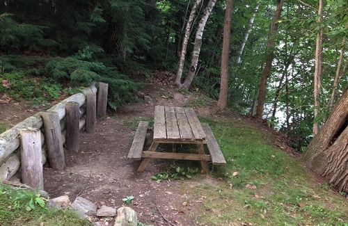 South China Cabin | Lakefront Cabin