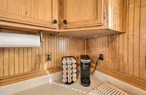 Winnsboro Apartment | Lakefront Cabin w/2 Lofts, Boats on 4 Acres