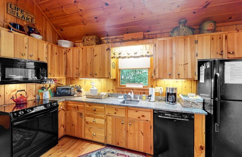 Ellsworth Cabin | Lakefront Cabin w/a Private Dock, Firepit & Gorgeous Views