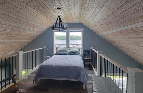 Coolin Cabin | Lakefront Cabin with Boat Slip on beautiful Priest Lake!