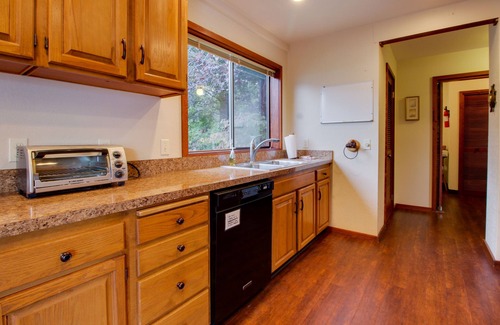 Manson House | Lakefront Cabin with Breathtaking Views, Free WiFi, Fireplace, and Private Dock