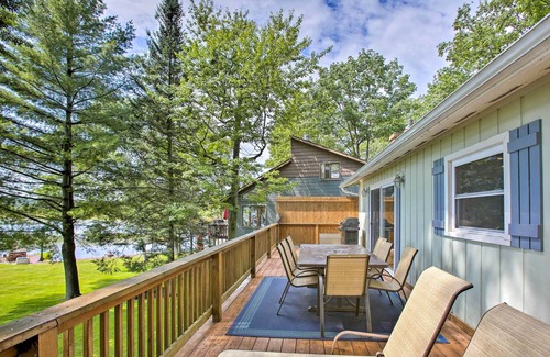 Cadillac Cottage | Lakefront Cadillac Cottage w/ Furnished Deck!
