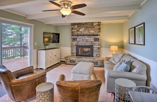 Cadillac Cottage | Lakefront Cadillac Cottage w/ Furnished Deck!
