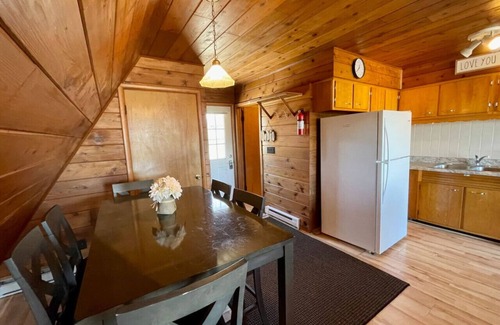 Stevensville House | Lakefront Chalet #26 w/Beach Access, Pools, Sport Courts, Fishing Pond & more!