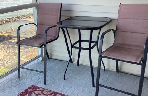 Geneva-on-the-Lake Condo | LAKEFRONT CONDO 204 2BR/2 BA SLEEPS 4-private balcony- rent 4 get 5th free -ask!