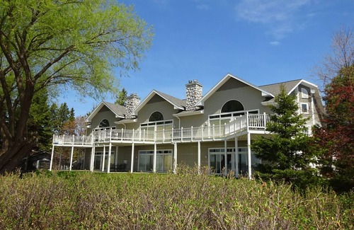 La Pointe Condo | Lakefront Condo 202 - Large Condo with shared Dock, Lake Superior Views