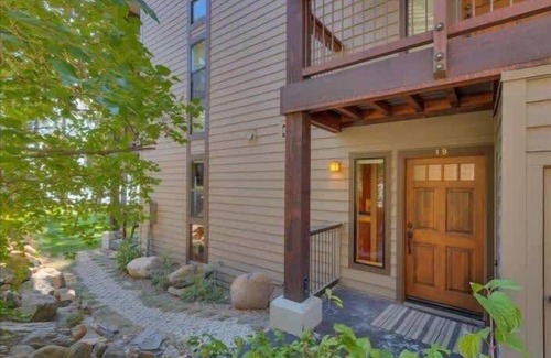 Brockway House | Lakefront Condo in Kings Beach- #19