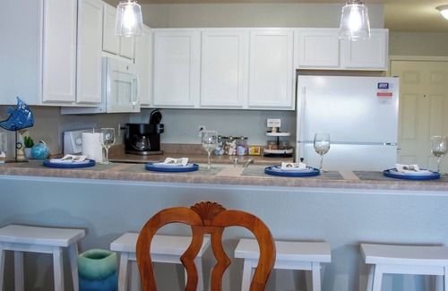 Lake Ozark Condo | Lakefront Condo - Pool - Waterfront View - Rentable Dock