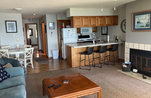 Put-in-Bay Condo | Lakefront Condos C &/or D - sleeps 4 - 8