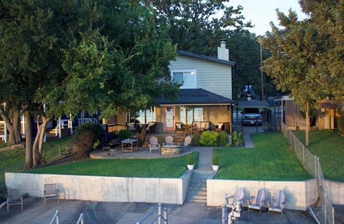 Gun Barrel City House | Lakefront Escape with Private Dock + Fire Pit on Cedar Creek Lake