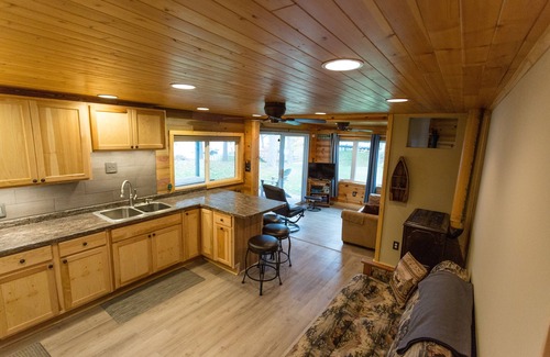 Hayward Cabin | Lakefront Family Cabin with Pontoon Rental Available