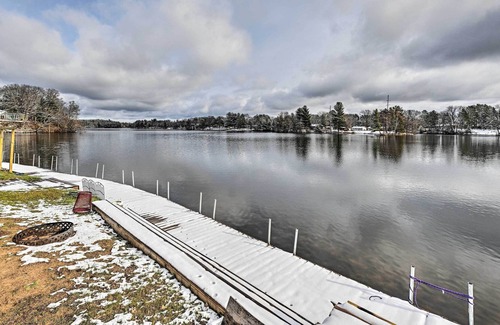 Friendship Cabin | Lakefront Friendship Cabin w/ Dock Access!