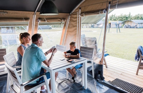 Herpelmont House | Lakefront Glamping w/Pets