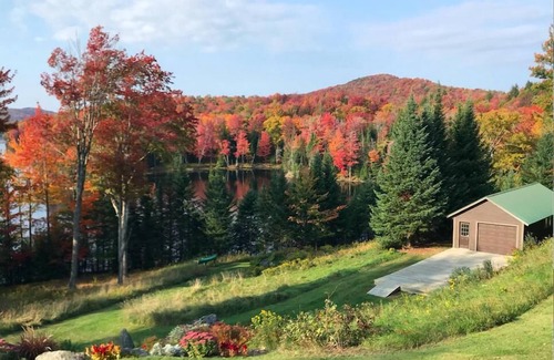 Hyde Park House | Lakefront Guest House at Ondine Estate