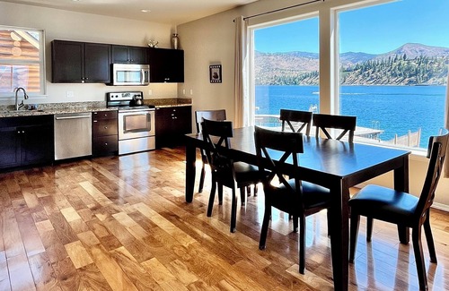 Chelan House | Lakefront Haven: Pet-Friendly Home, Hot Tub, Flat Grassy Yard
