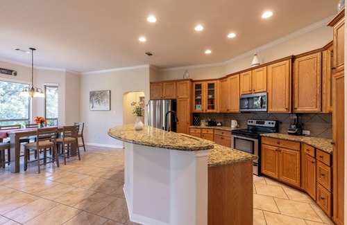 Quinlan House | Lakefront Haven- Relax, Fish, Dock on Lake Tawakoni