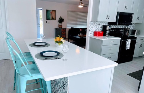 Palm Springs House | Lakefront, Heated Pool, Hot Tub, Family-Friendly & Near Beach