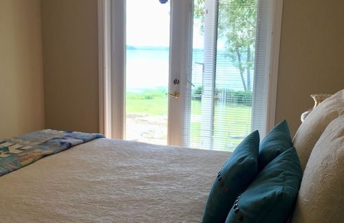 Carden House | Lakefront Home - 2bdrm Plus Bunkie
