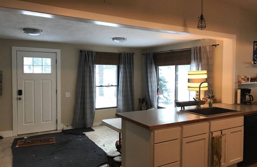 Twin Lake House | Lakefront Home for Rent on Beautiful Clear Lake